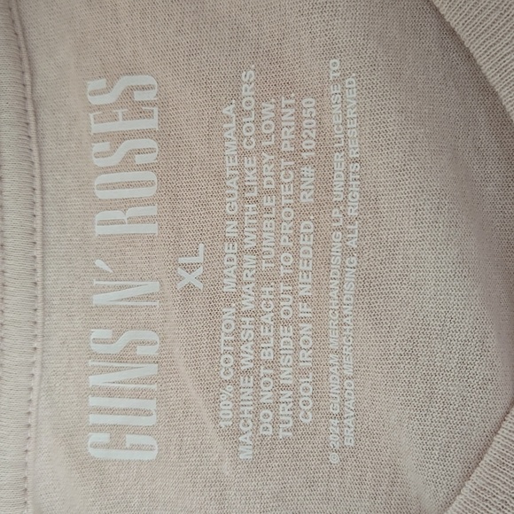 Guns N' Roses Graphic Tee - Picture 6 of 6